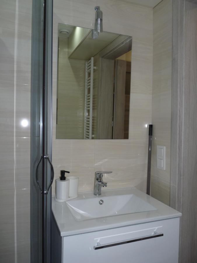 Apartament W Centrum Ciechocinka 切霍齐内克 外观 照片